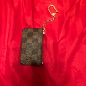 Louis Vuitton Damier pouch with latch